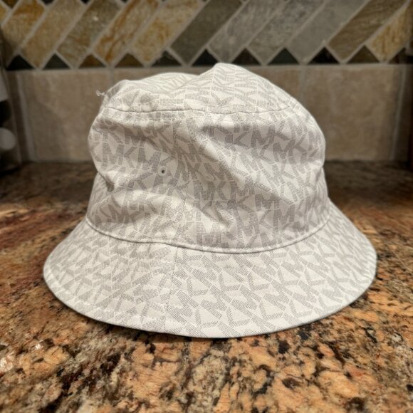 MICHAEL KORS cream colored bucket hat with classic MK logo GUC - Picture 3 of 5